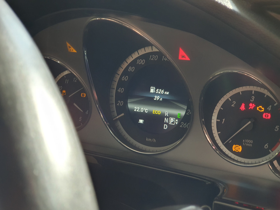 Залишок палива в літрах (дизель/бенз) w212 1