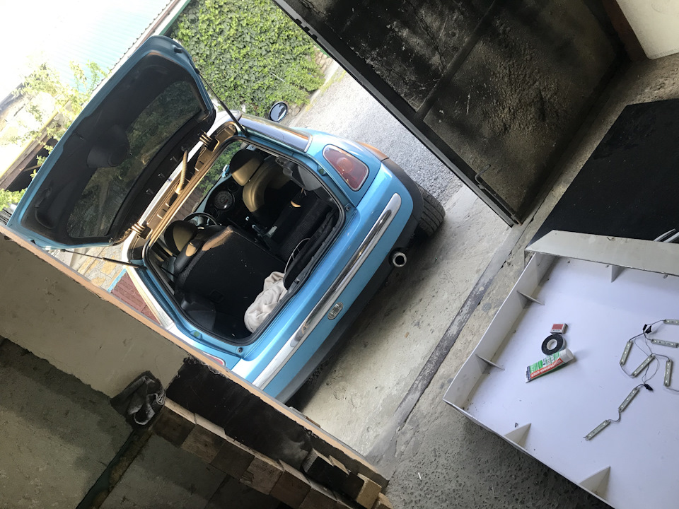 Поки що Mercedes у ремонті ( 1