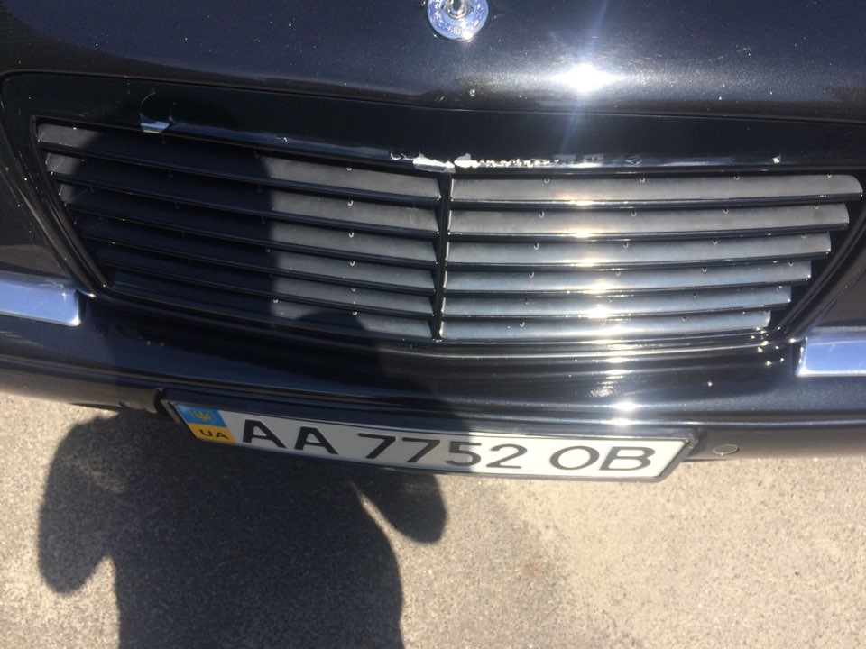 Грати радіатора облізли 1