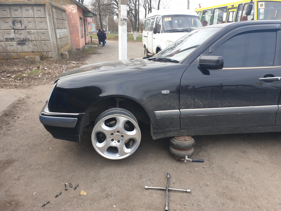 Перша примірка дисків BRABUS Monoblock 4 r18 2