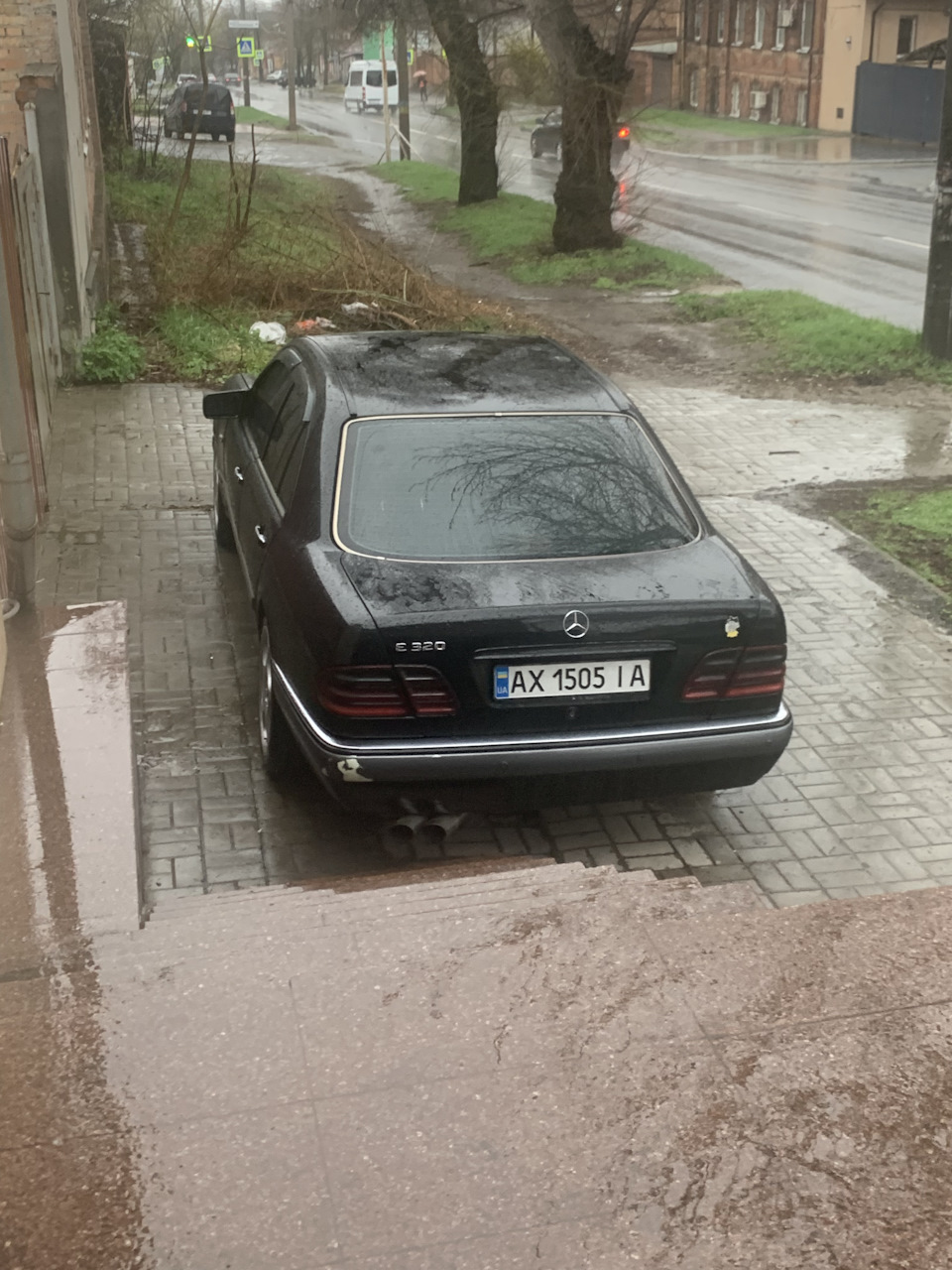 Ремонт тріщини в бампері w210 2