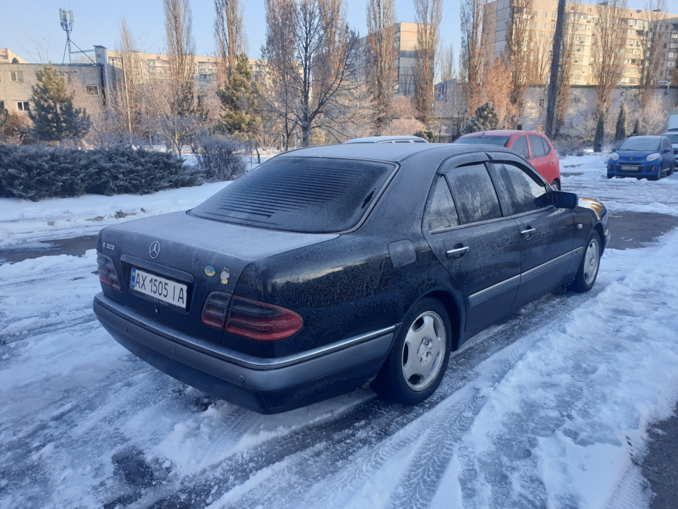 Заміна задніх стопів на рестайл авангард 3