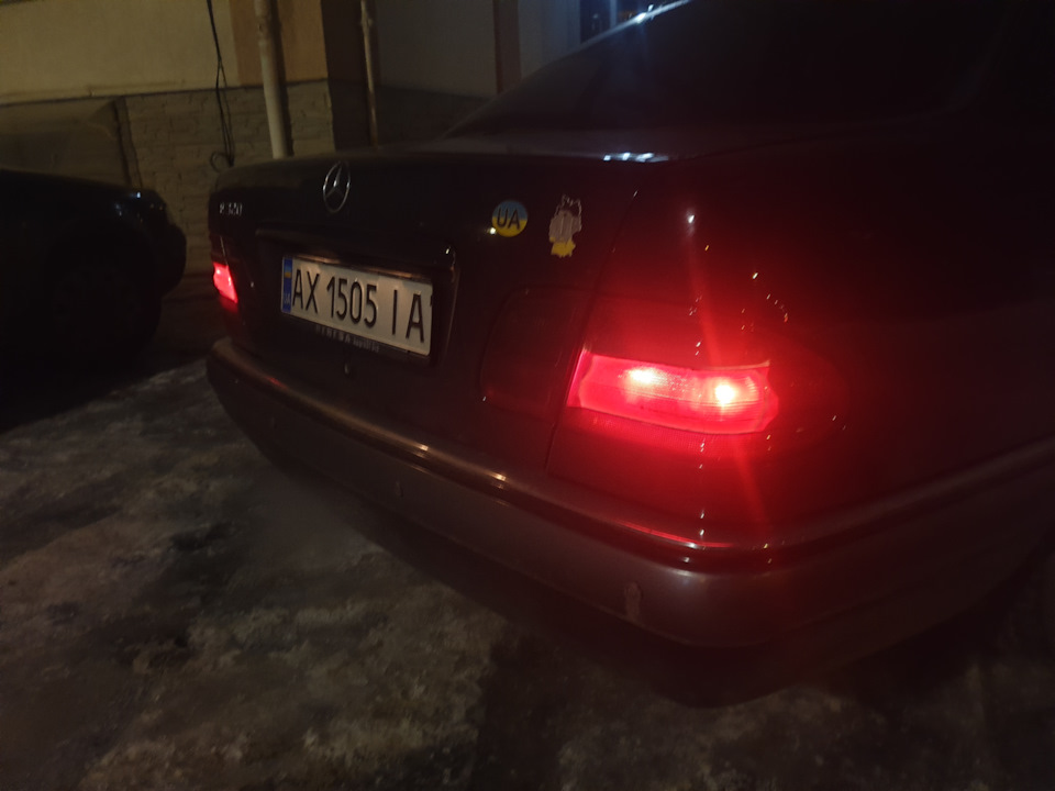 Заміна задніх стопів на рестайл авангард 1