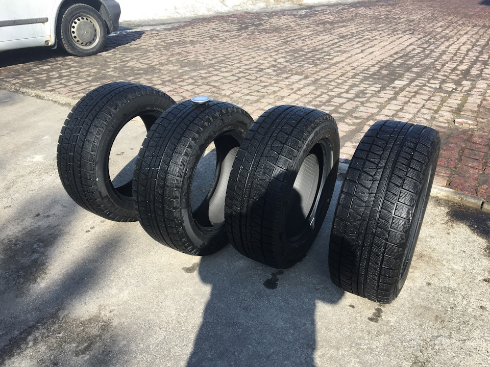 Звіт про Bridgestone Blizzak Revo GZ 225/55 R16 4
