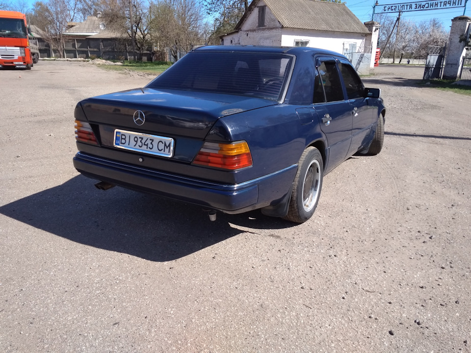 Грязь товщиною 2 см і більше сам відпадає або нарешті мийка. 3