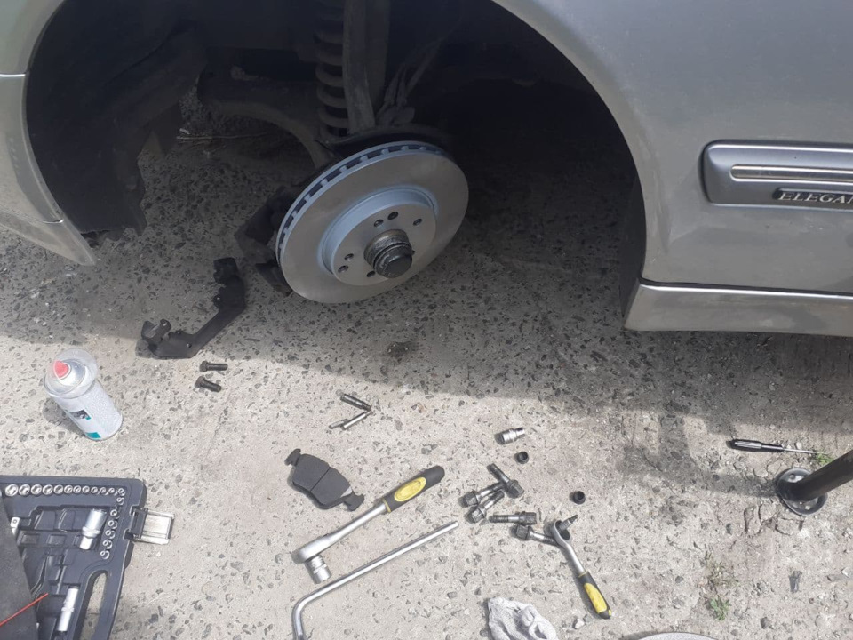 заміна передні гальмівні диски 2