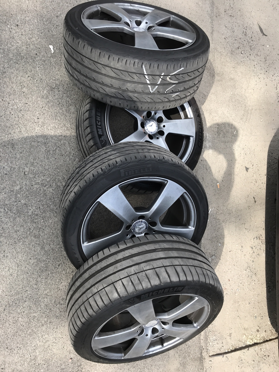 Продам диски R18 з гумою або без оригіналу W212 1
