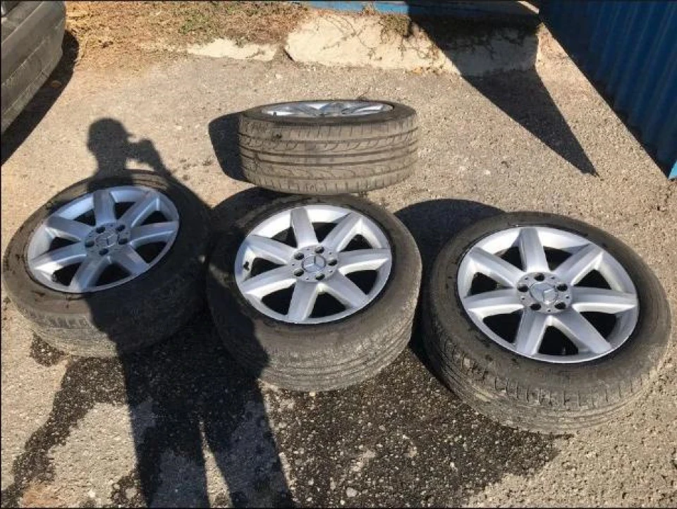 Оригінальні диски MERCEDES R17 + гума 225/50R17 A 230 401 09 02