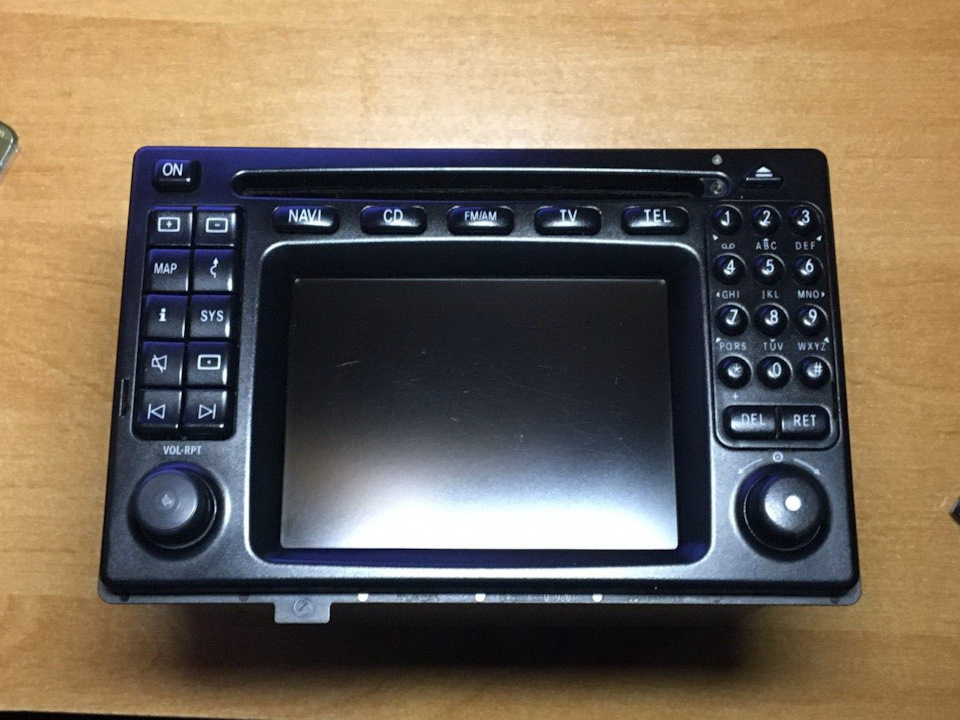 Антенка GPS, Ручка гучності на Comand, Брошура 4
