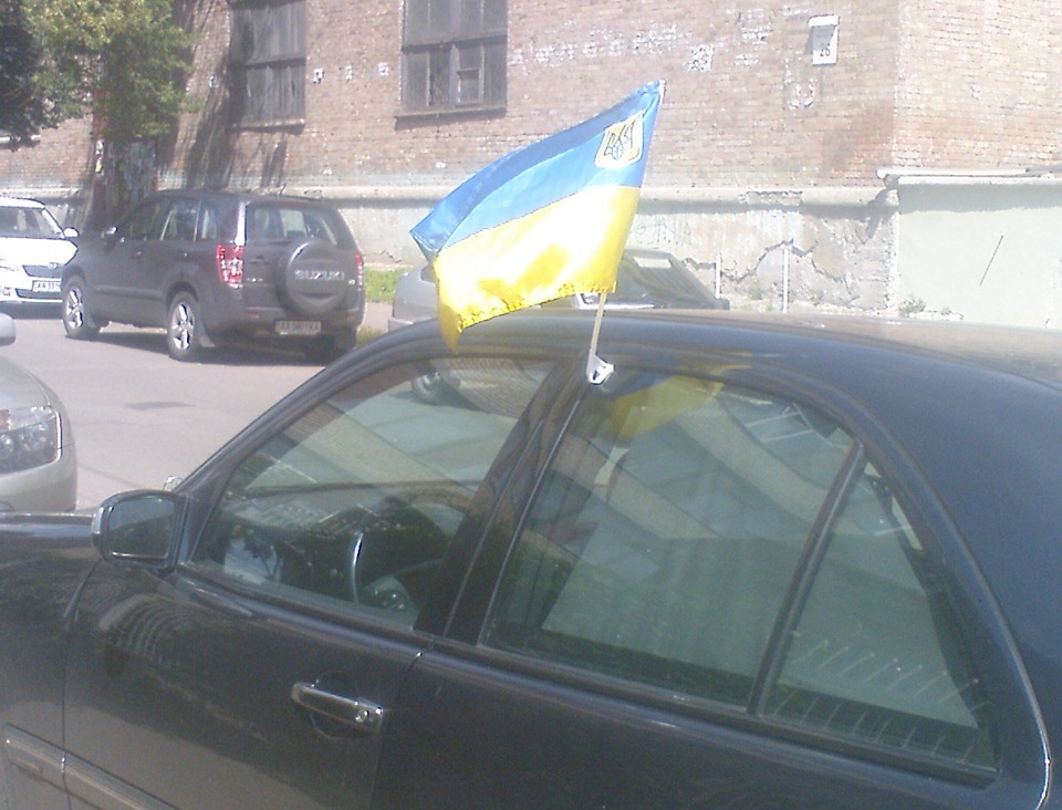 Нова літня гума + прапор :-) 2