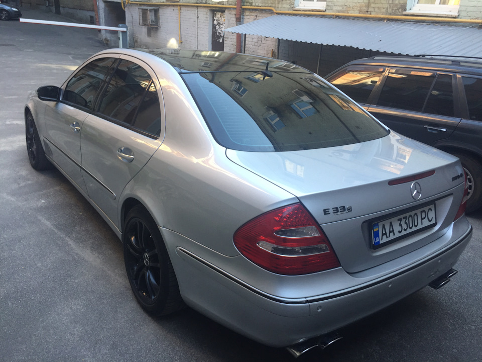 24. Салон краси (кондиціонер + китайська хрень) W211 2