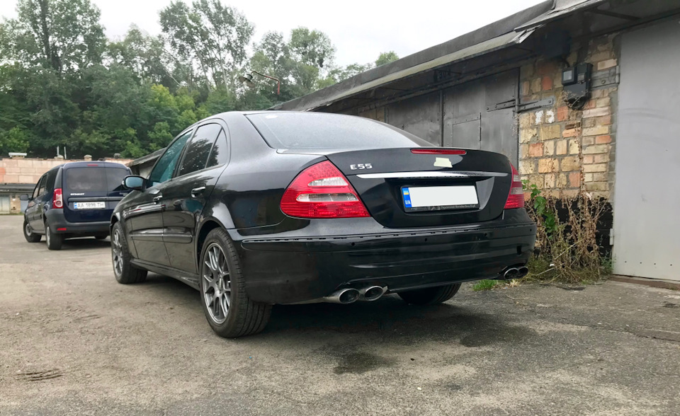 WIP #12 Вихлопні банки від e55 AMG 1
