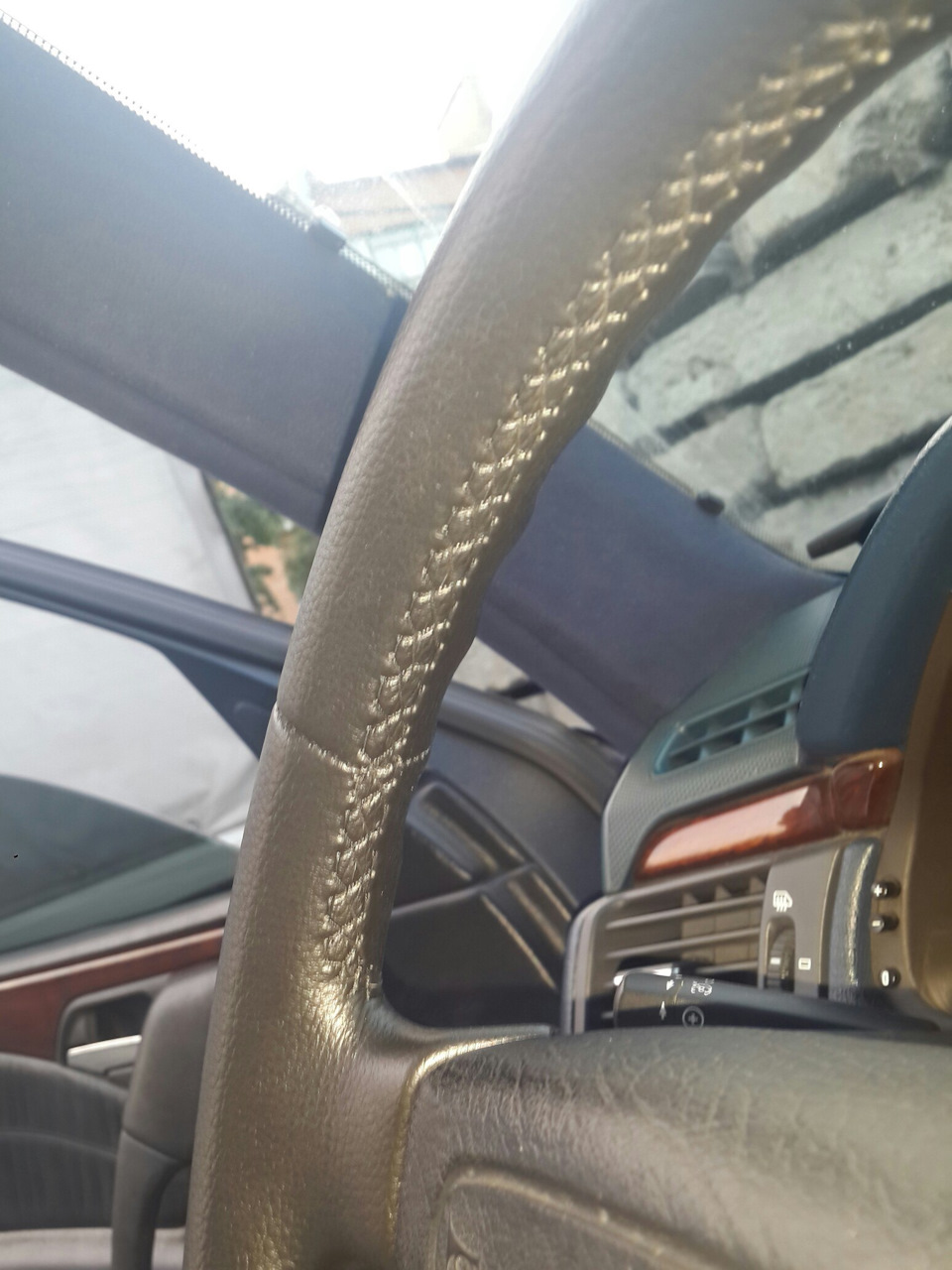 Обшивка / перетяжка / керма Mercedes W210 3