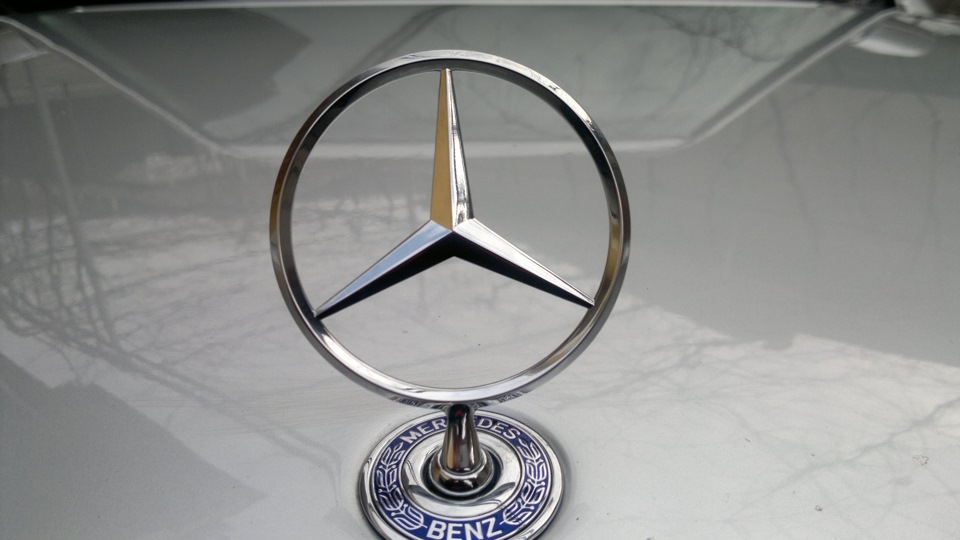 Гордій MERCEDES значок 1