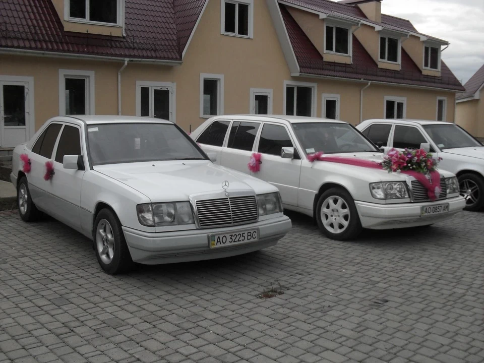 возив весілля)