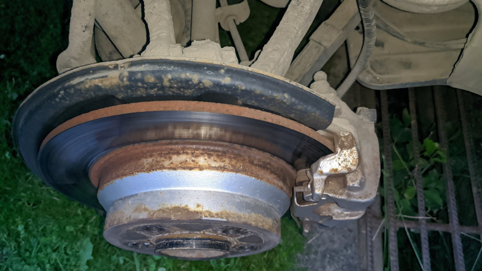 Заміна задніх гальмівних дисків на вентильовані 5