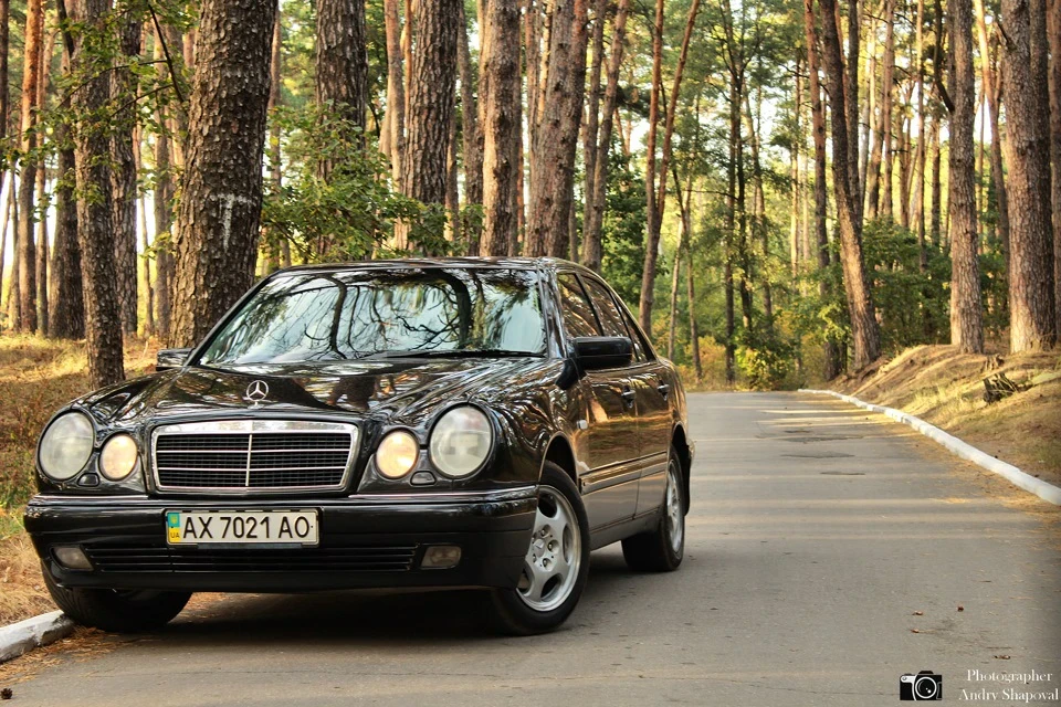 W210 vs Дівчата… Подарунок Сотому передплатнику!