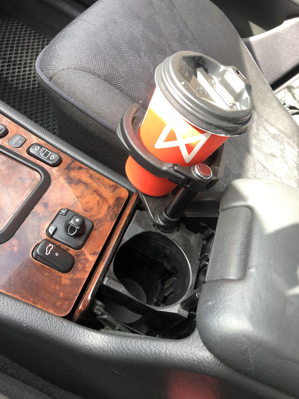 Підстаканик в w210 і ручка АКПП 2