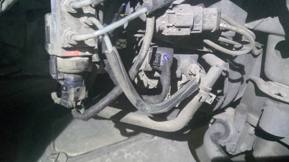 Помилка В7 (датчик тиску AIRMATIC) розсмокталася 3