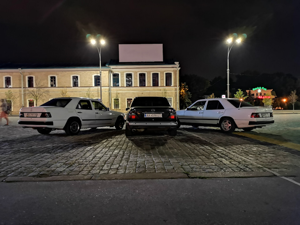 Нічне фото Мурчика та його друзів)) 3