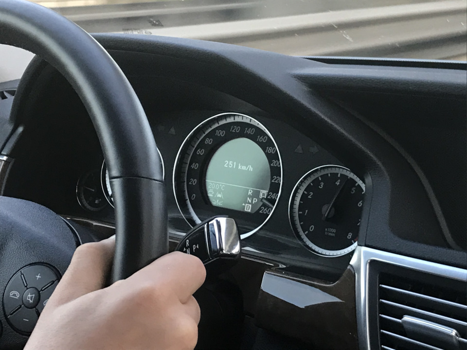 Push it to the limit, 250 km/h 1