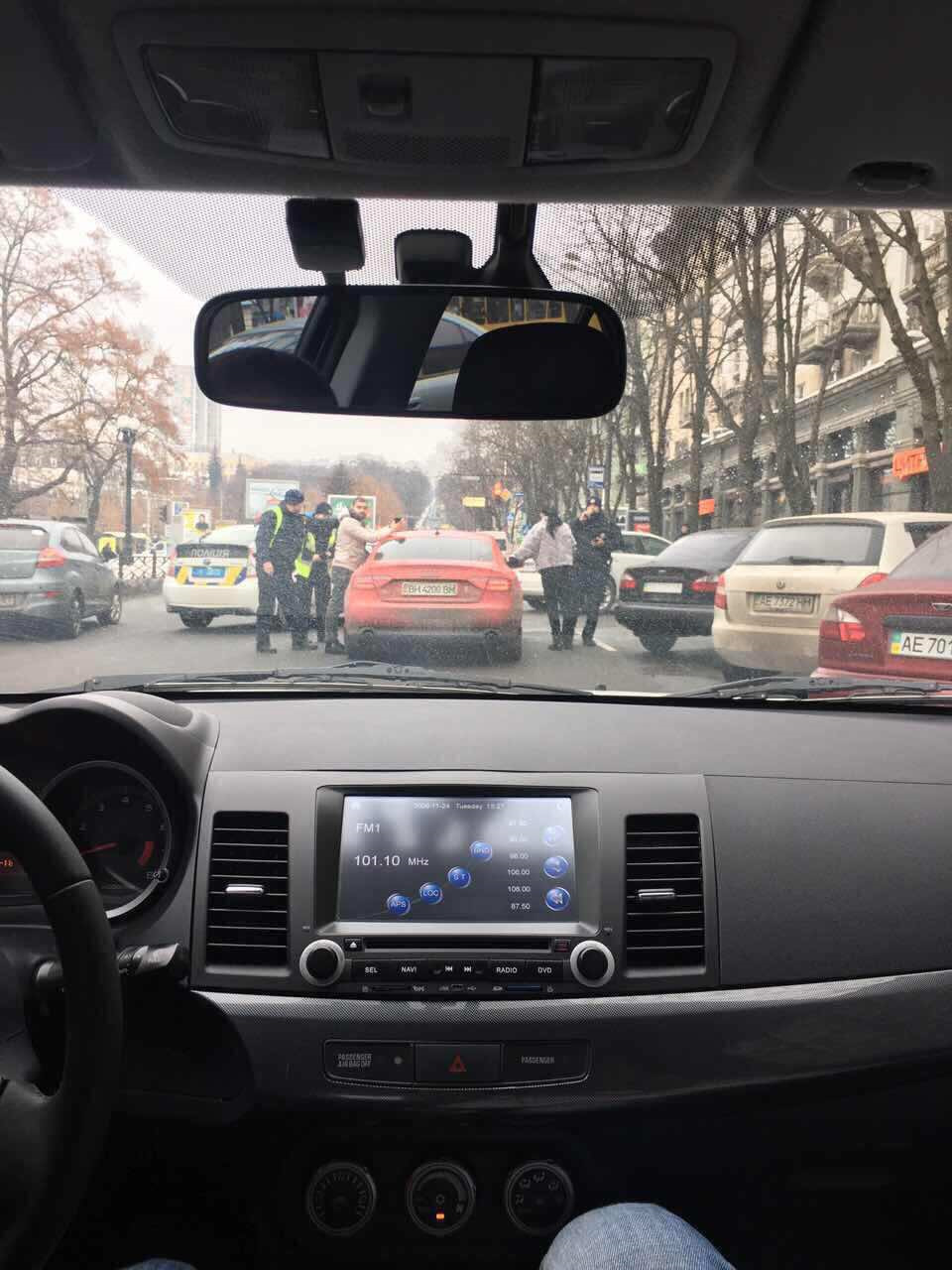 Вкрали в Дніпрі пів години тому 1