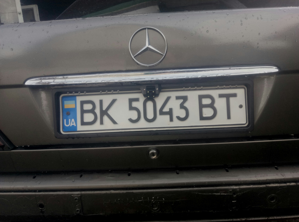 камера заднього виду 5