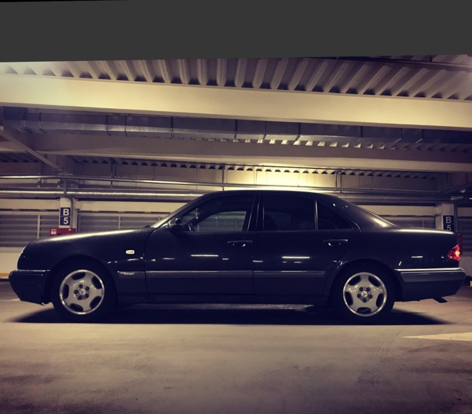 Мрак и Фезда и Фотки на продажу Mercedes w210. 1