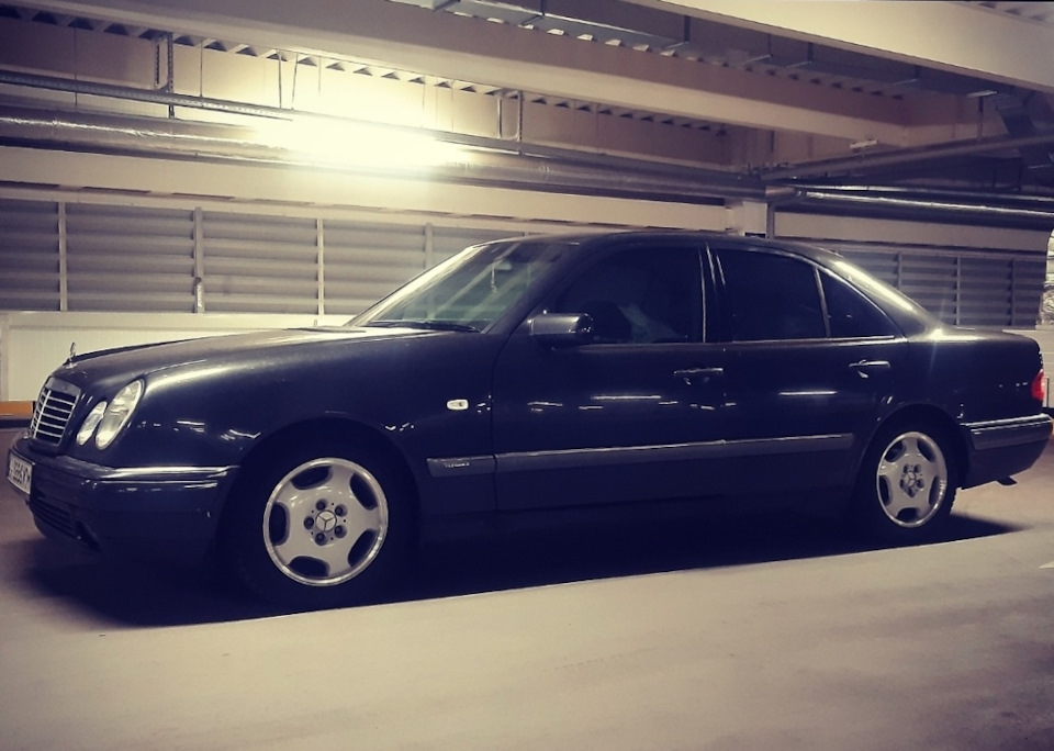 Мрак и Фезда и Фотки на продажу Mercedes w210. 2