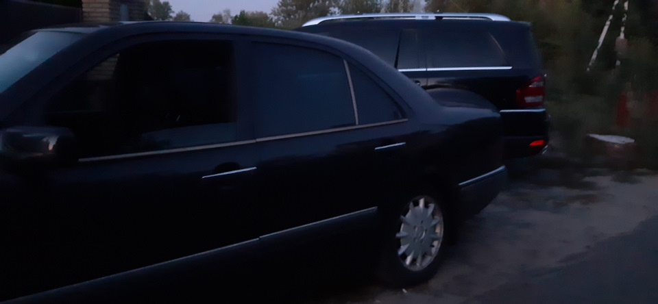 Вакцина проти Covid-19 для старої бабусі Mercedes e230 w210. 5
