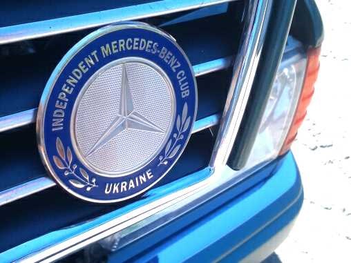 Клубна емблема на радіаторні грати 1
