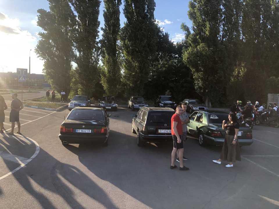 Сходка Мерсо маніяків у Херсоні 3