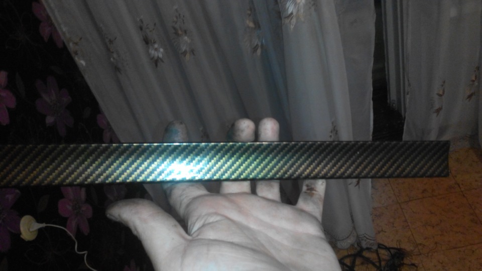 Ставимо дерево на кришку бардачку 2