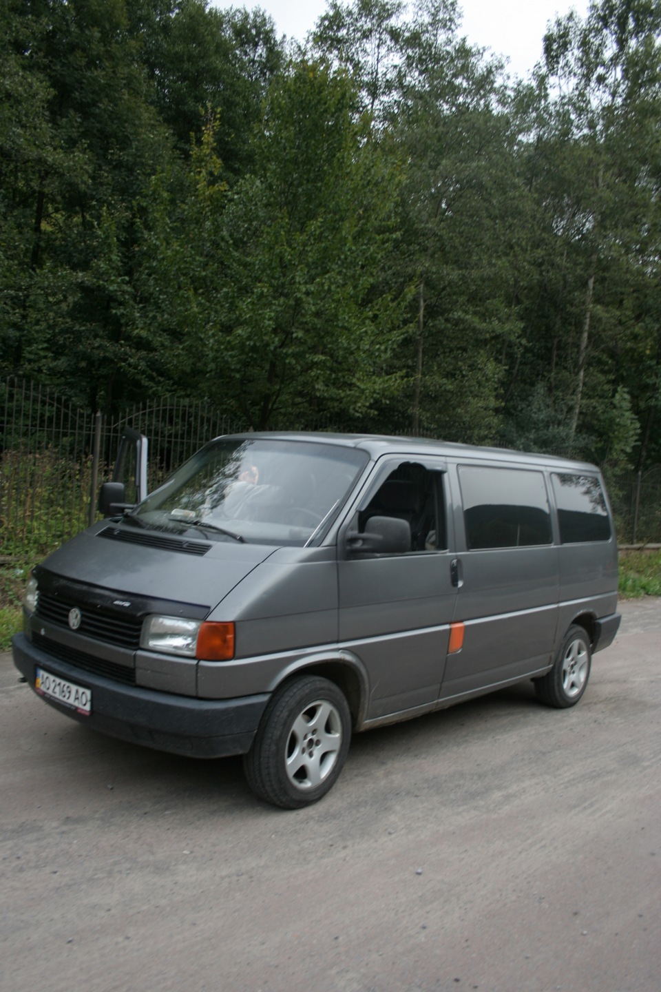 Volkswagen Caravelle 2
