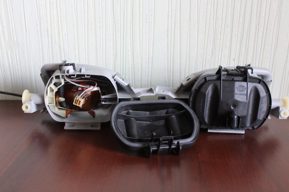Нові протитуманки Hella для W210 E430 Restyle 4