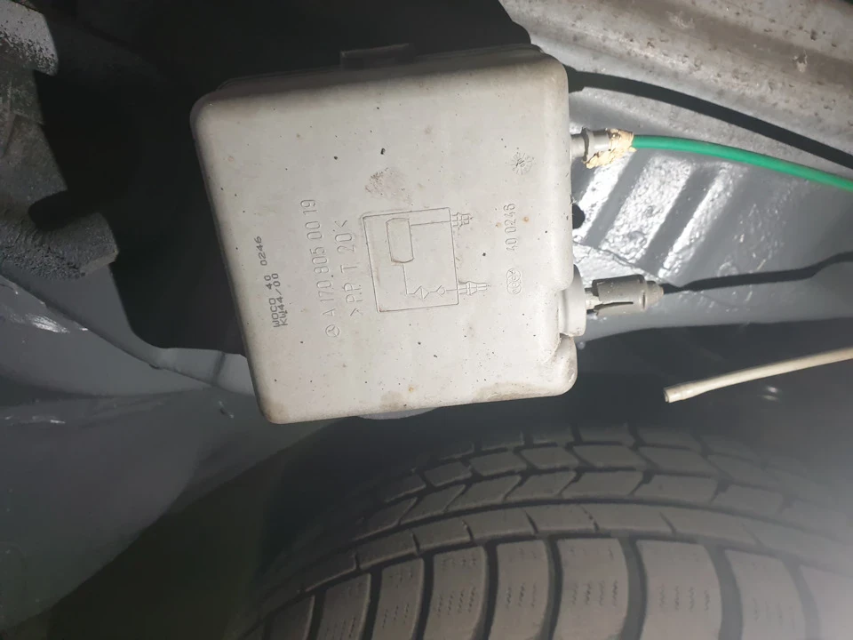 W210 E430 Заміна вакумного з'єднувача