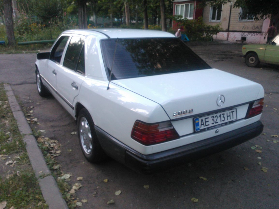 Покупка білого Меріна w124 200D 4