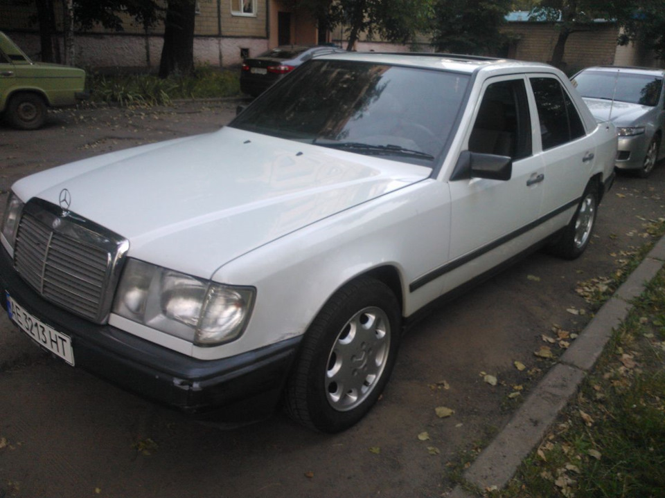 Покупка білого Меріна w124 200D 1