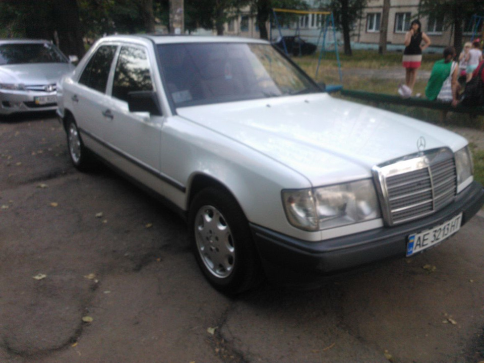 Покупка білого Меріна w124 200D 2