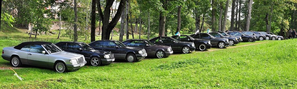 LUXURY OF MERCEDES-BENZ COUPES 2012 Riga 1