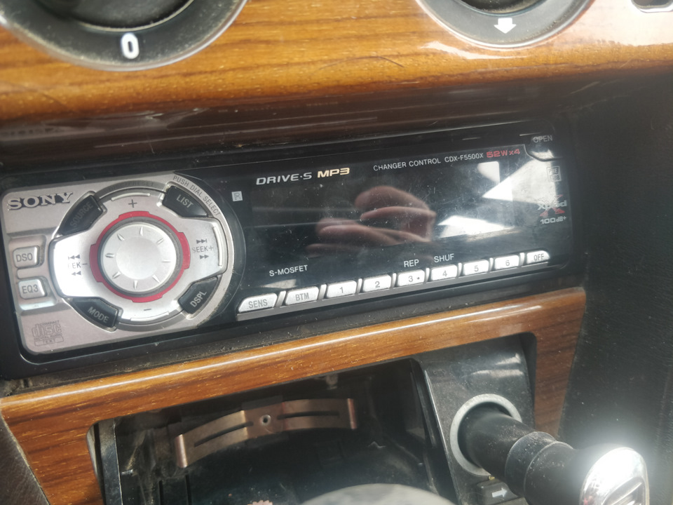 Автомагнітола Kenwood KMM-125 2