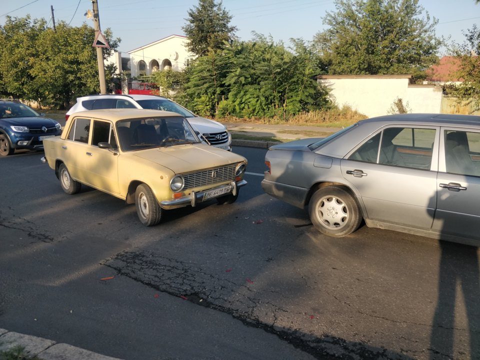Я купував автомобіль, щоб їздити, а не потрапляти в ДТП 2