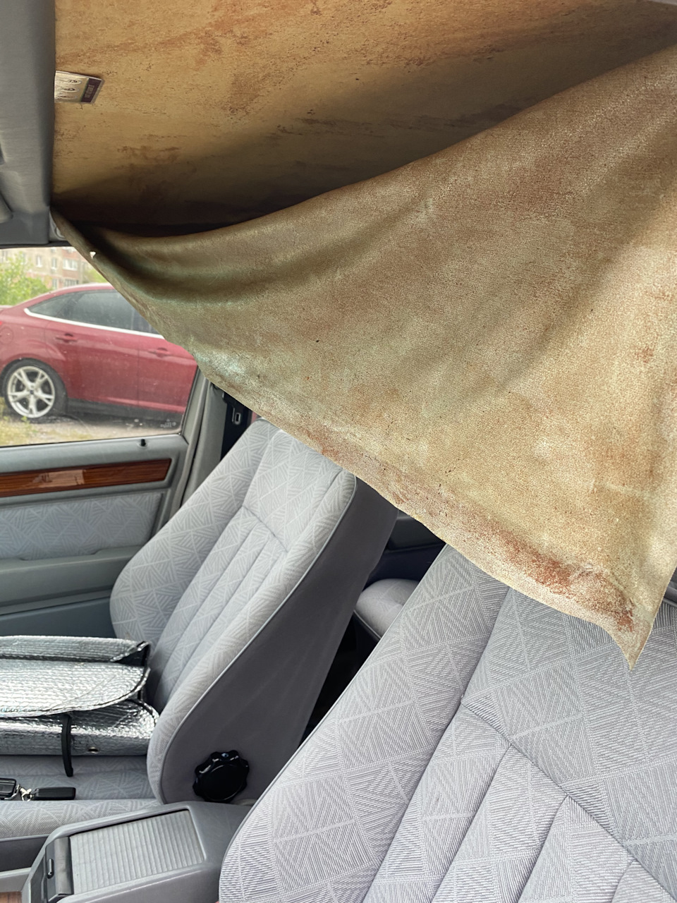 Переклейка потолка w124 1