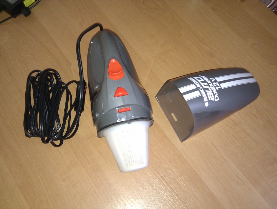 Автомобільний пилосос Black & Decker 12V 3