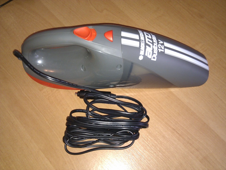 Автомобільний пилосос Black & Decker 12V 1