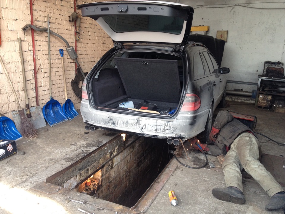 Встановлення вихлопу Magnaflow на W211 4