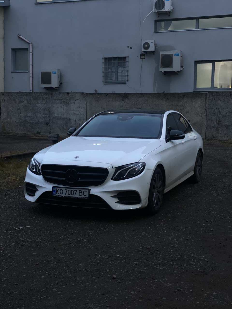 Black дах 1