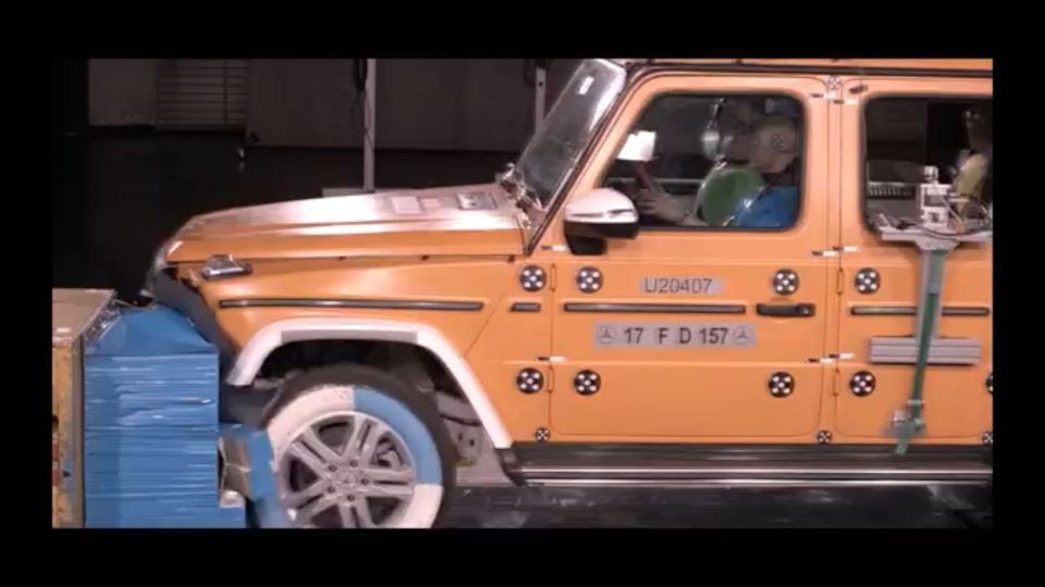 G-Klasse crash-test 2018 1