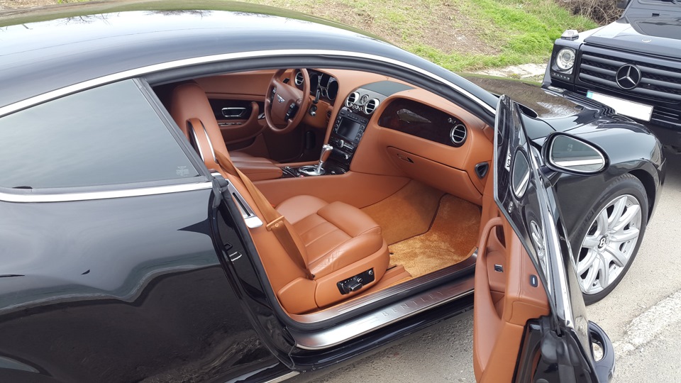 Тест Bentley Continental проти G500 3