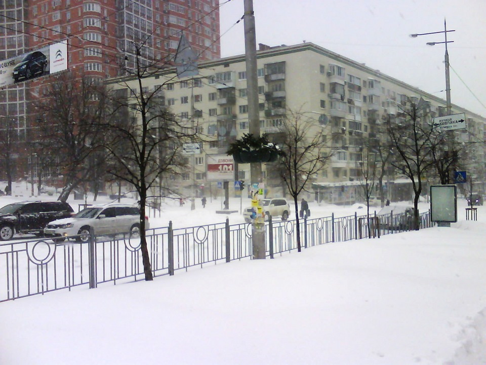 Весна. 23 березня. Ранок. Київ. 3